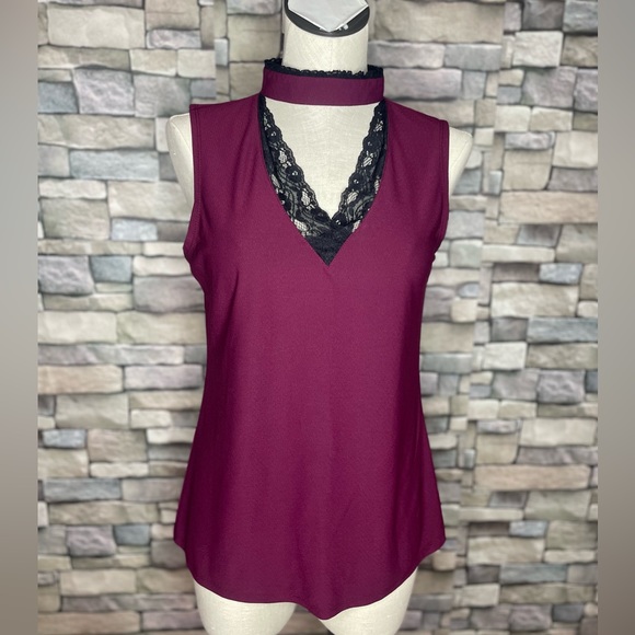 tempted hearts beautiful maroon tank top with black lace neck & choker collar - Picture 1 of 12